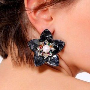 Gorgeous Black Marbled  Flower Earring